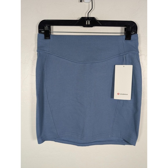 lululemon athletica Dresses & Skirts - Lululemon‎ Skirt Women Medium Blue Scuba High Rise Mini Stretch Above Knee Skirt